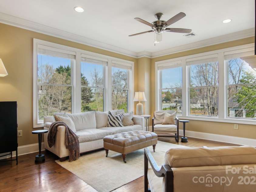 350 Allen Street, Hendersonville, NC 28792.  MLS# CAR4249399, YatesRealty ID 26837. 