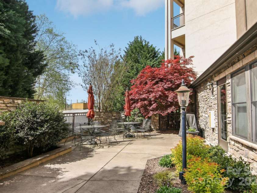 350 Allen Street, Hendersonville, NC 28792.  MLS# CAR4249399, YatesRealty ID 26837. Patio