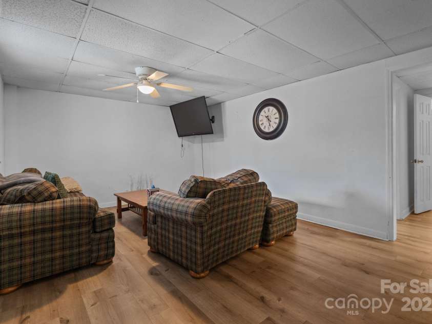 306 Forest Avenue, Franklin, NC 28734.  MLS# CAR4278190, YatesRealty ID 26838. 