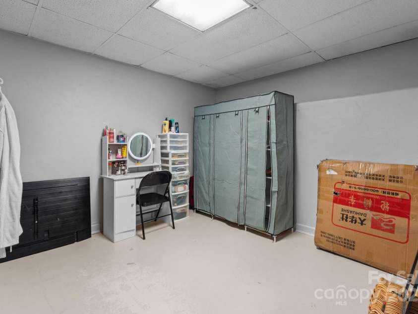 306 Forest Avenue, Franklin, NC 28734.  MLS# CAR4278190, YatesRealty ID 26838. 