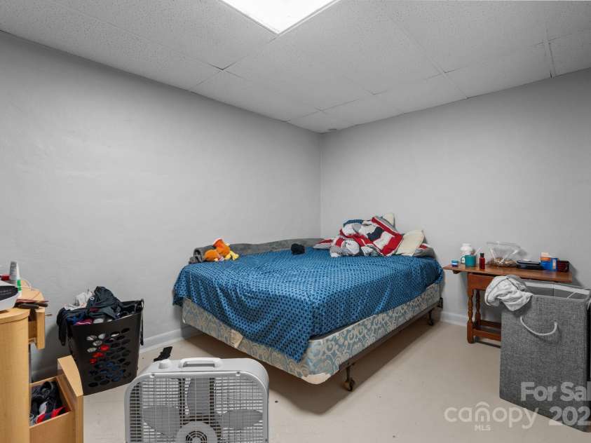 306 Forest Avenue, Franklin, NC 28734.  MLS# CAR4278190, YatesRealty ID 26838. 