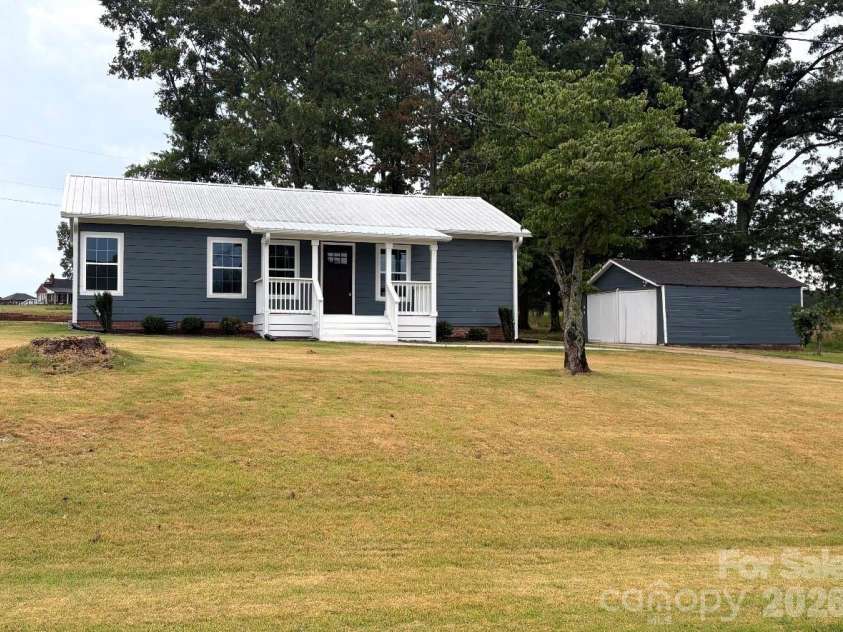 6123 Flay Road, Cherryville, NC 28021.  MLS# CAR4382632, YatesRealty ID 26839. 