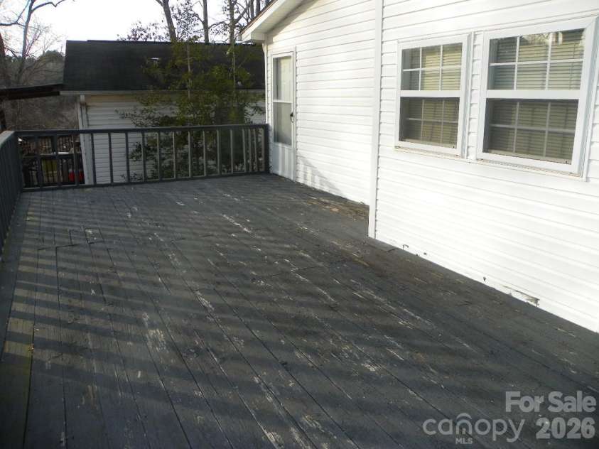 133 Pier Avenue, New London, NC 28127.  MLS# CAR4340089, YatesRealty ID 2684. 