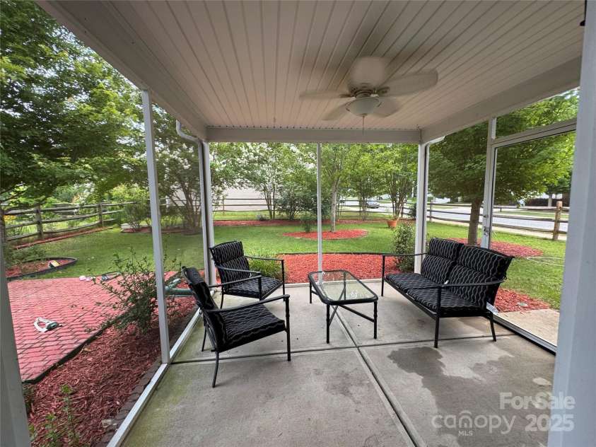 3500 Exbury Gardens Drive, Waxhaw, NC 28173.  MLS# CAR4233457, YatesRealty ID 2684. 