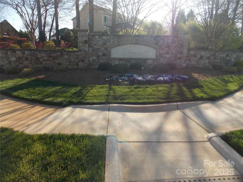 3500 Exbury Gardens Drive, Waxhaw, NC 28173.  MLS# CAR4233457, YatesRealty ID 2684. 