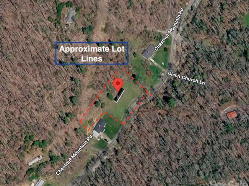 492 Chestnut Mountain Road, Spruce Pine, NC 28777.  MLS# CAR4281456, YatesRealty ID 2684. 