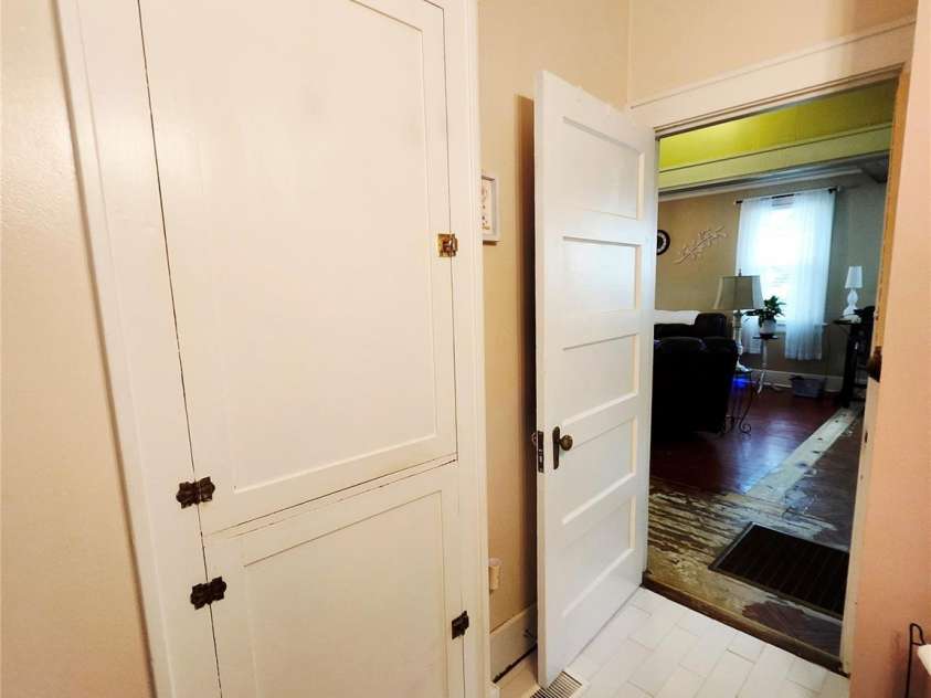 323 Johnson Street, Mount Holly, NC 28120.  MLS# CAR4278120, YatesRealty ID 26840. 