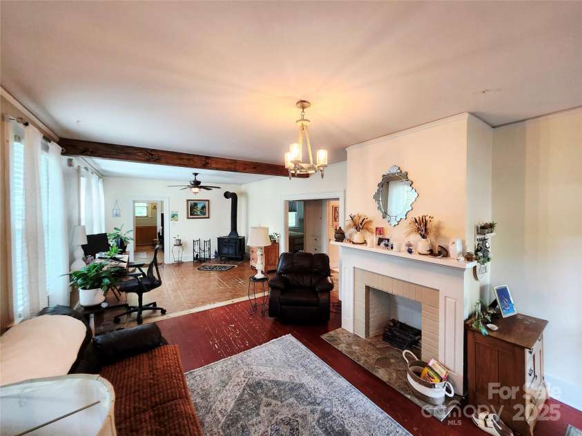 323 Johnson Street, Mount Holly, NC 28120.  MLS# CAR4278120, YatesRealty ID 26840. 