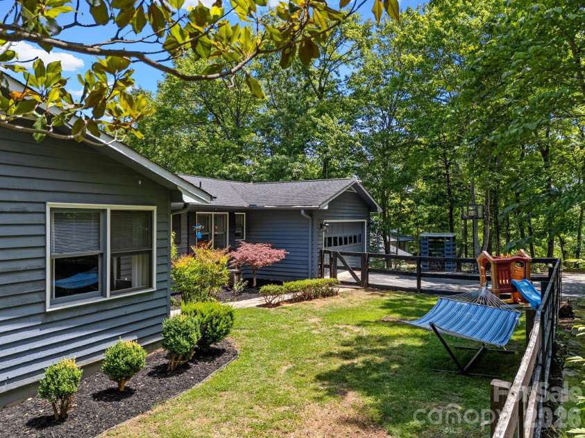 707 Dogwood Trail, Tryon, NC 28782.  MLS# CAR4383954, YatesRealty ID 26840. 