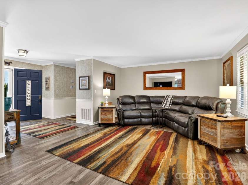 707 Dogwood Trail, Tryon, NC 28782.  MLS# CAR4383954, YatesRealty ID 26840. 