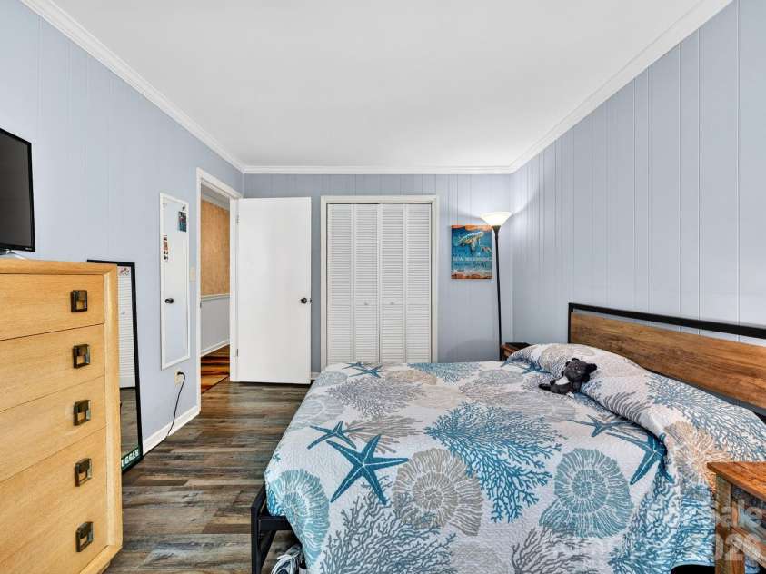 707 Dogwood Trail, Tryon, NC 28782.  MLS# CAR4383954, YatesRealty ID 26840. 