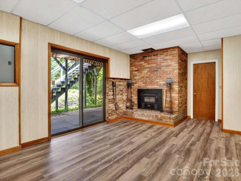 707 Dogwood Trail, Tryon, NC 28782.  MLS# CAR4383954, YatesRealty ID 26840. 
