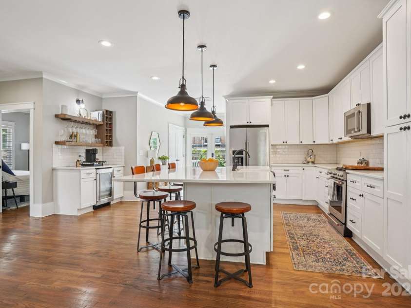 1535 Southwood Avenue, Charlotte, NC 28203.  MLS# CAR4281066, YatesRealty ID 26841. 
