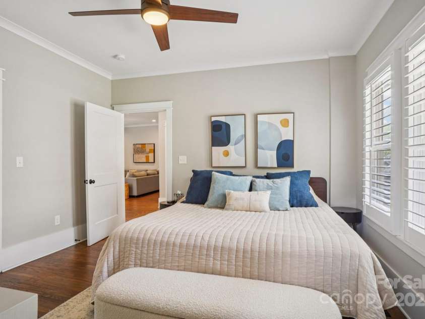 1535 Southwood Avenue, Charlotte, NC 28203.  MLS# CAR4281066, YatesRealty ID 26841. 