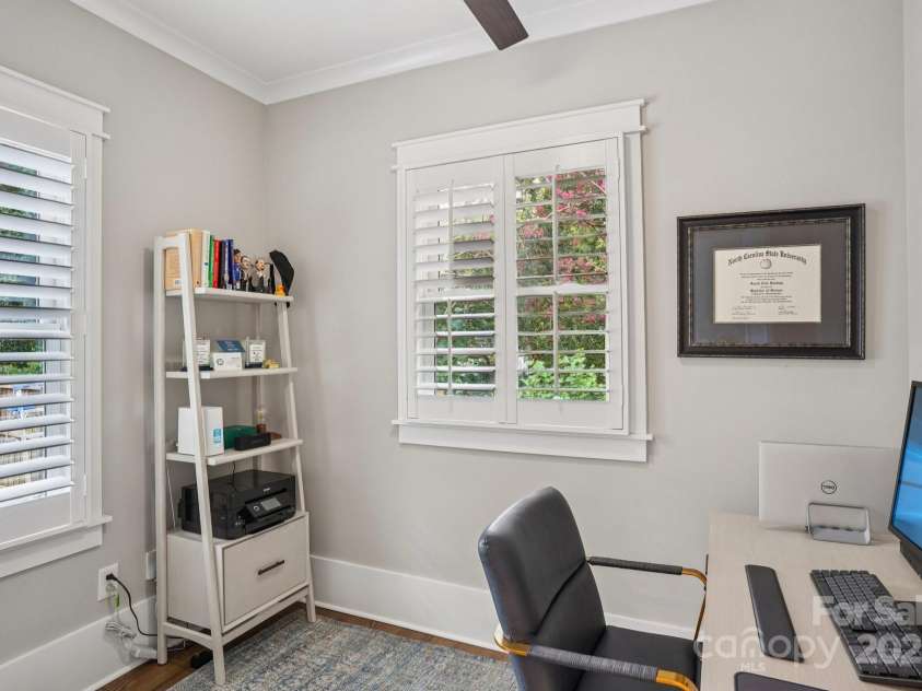 1535 Southwood Avenue, Charlotte, NC 28203.  MLS# CAR4281066, YatesRealty ID 26841. 