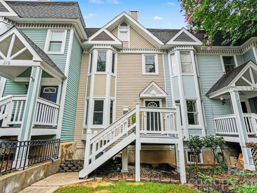 316 10th Street, Charlotte, NC 28202.  MLS# CAR4383704, YatesRealty ID 26841. 