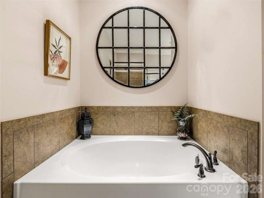 36 Kaufman Stone Way, Biltmore Lake, NC 28715.  MLS# CAR4374954, YatesRealty ID 26842. 