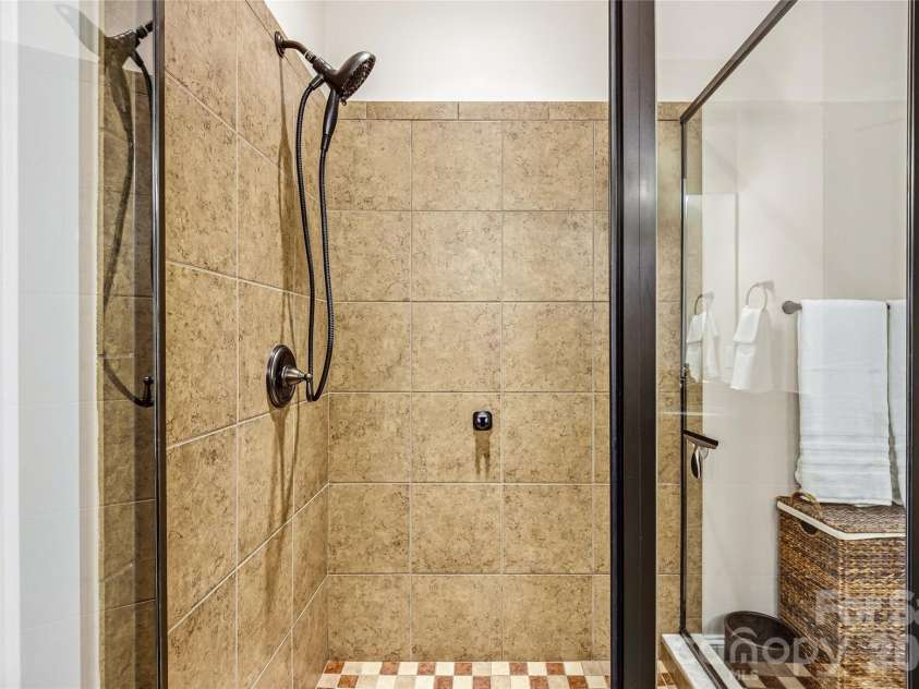 36 Kaufman Stone Way, Biltmore Lake, NC 28715.  MLS# CAR4374954, YatesRealty ID 26842. 