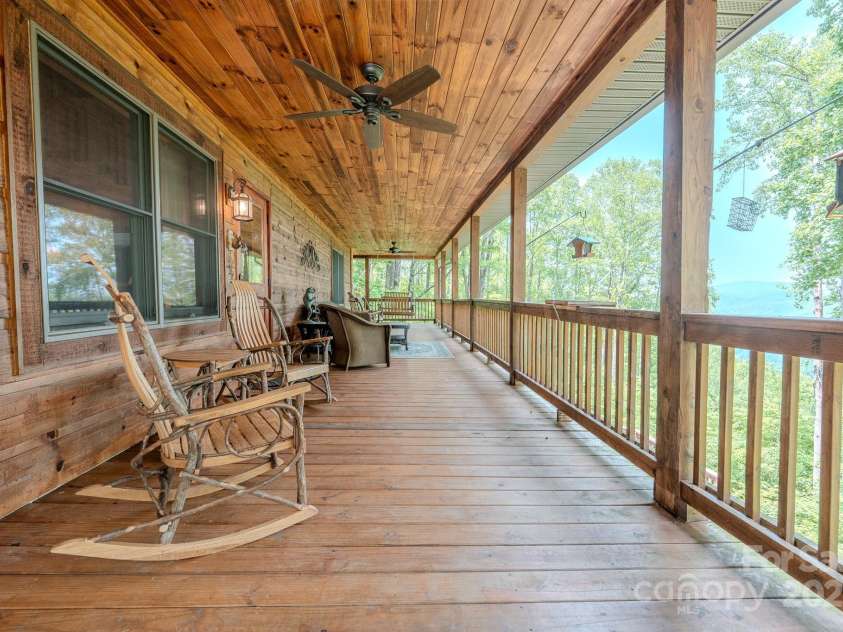 80 Dana Drive, Bakersville, NC 28777.  MLS# CAR4268659, YatesRealty ID 26842. 