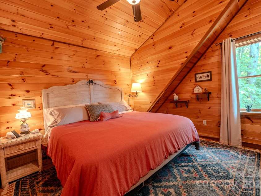 80 Dana Drive, Bakersville, NC 28777.  MLS# CAR4268659, YatesRealty ID 26842. 