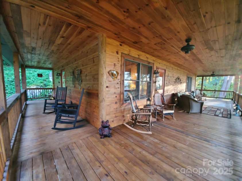 80 Dana Drive, Bakersville, NC 28777.  MLS# CAR4268659, YatesRealty ID 26842. 