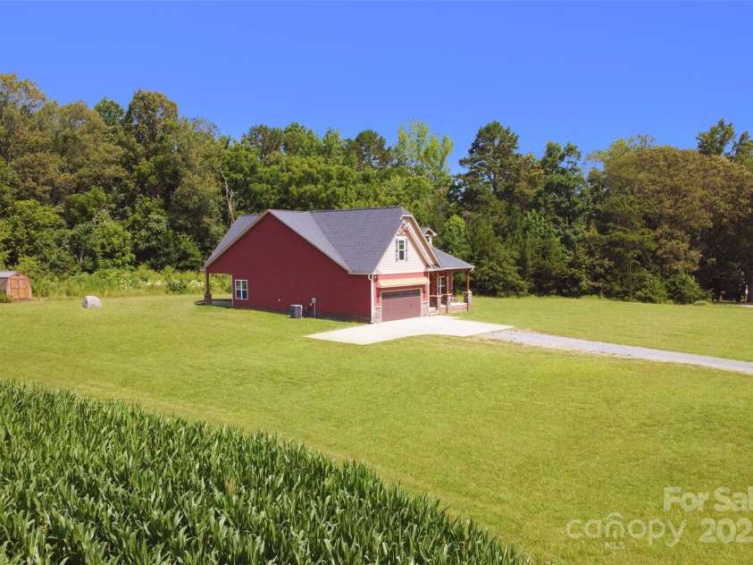 670 Cricket Lane, Mt Ulla, NC 28125.  MLS# CAR4275195, YatesRealty ID 26843. 