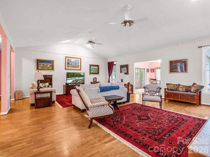 385 Park Street, Columbus, NC 28722.  MLS# CAR4387966, YatesRealty ID 26844. 