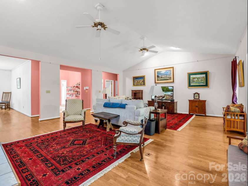 385 Park Street, Columbus, NC 28722.  MLS# CAR4387966, YatesRealty ID 26844. 