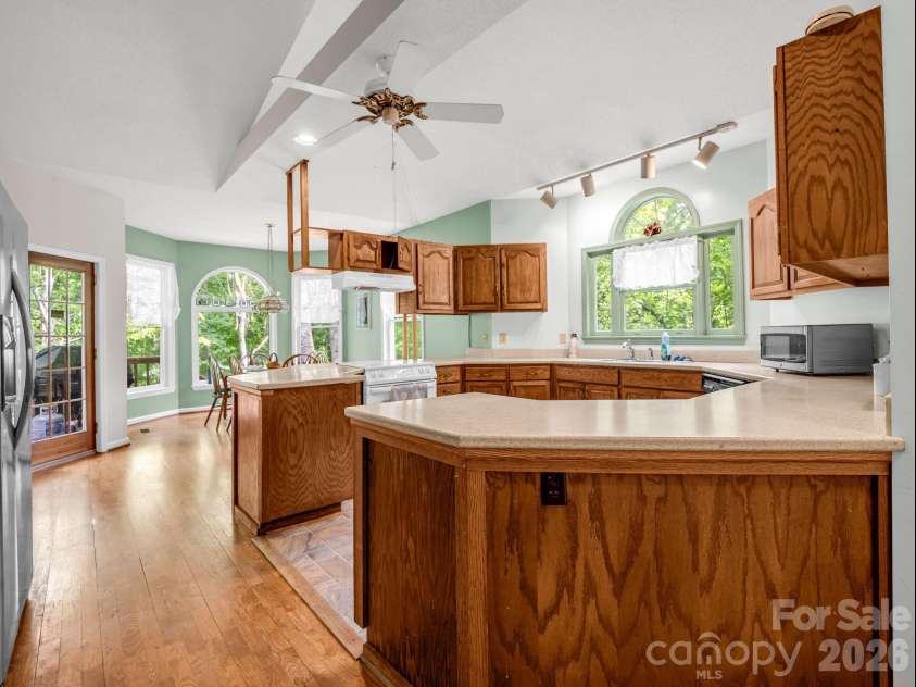 385 Park Street, Columbus, NC 28722.  MLS# CAR4387966, YatesRealty ID 26844. 