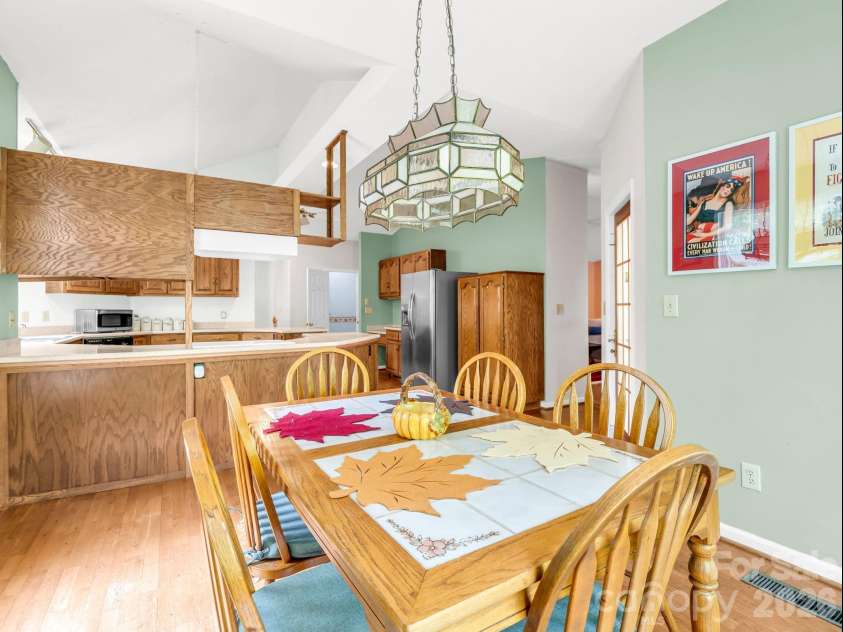385 Park Street, Columbus, NC 28722.  MLS# CAR4387966, YatesRealty ID 26844. 