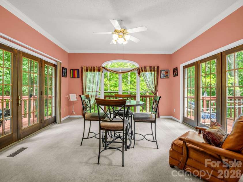 385 Park Street, Columbus, NC 28722.  MLS# CAR4387966, YatesRealty ID 26844. 