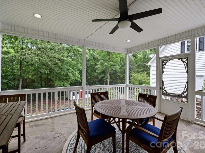 9470 Hutchinson Lane, Charlotte, NC 28216.  MLS# CAR4378198, YatesRealty ID 26845. 