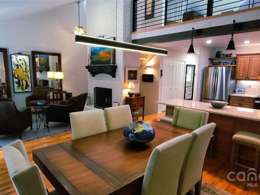 308 Woodfield Drive, Asheville, NC 28803.  MLS# CAR4264243, YatesRealty ID 26846. 