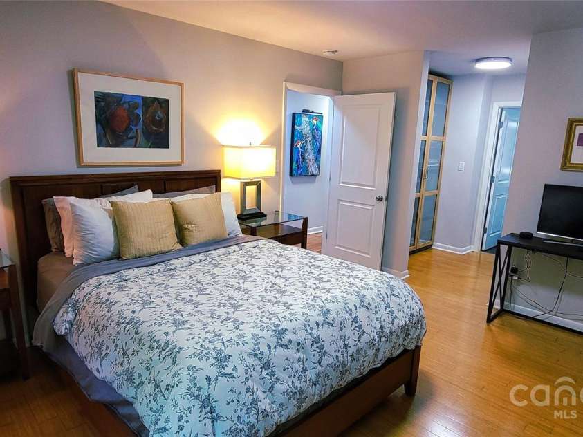 308 Woodfield Drive, Asheville, NC 28803.  MLS# CAR4264243, YatesRealty ID 26846. 