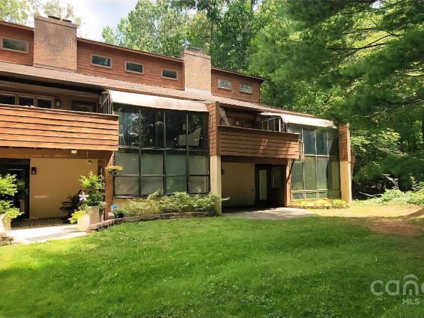 308 Woodfield Drive, Asheville, NC 28803.  MLS# CAR4264243, YatesRealty ID 26846. 