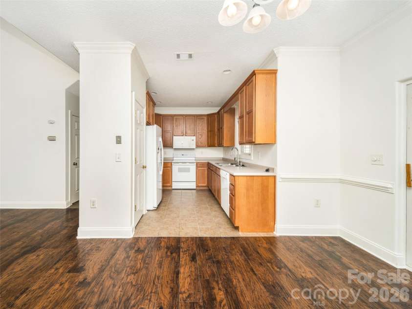 876 Pointe Drive, Asheville, NC 28806.  MLS# CAR4384138, YatesRealty ID 26846. 