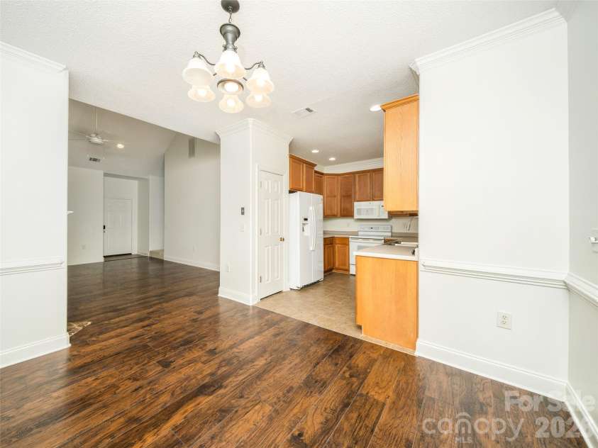 876 Pointe Drive, Asheville, NC 28806.  MLS# CAR4384138, YatesRealty ID 26846. 