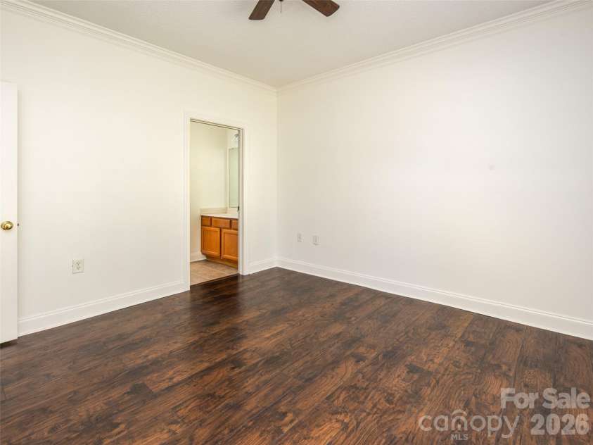 876 Pointe Drive, Asheville, NC 28806.  MLS# CAR4384138, YatesRealty ID 26846. 