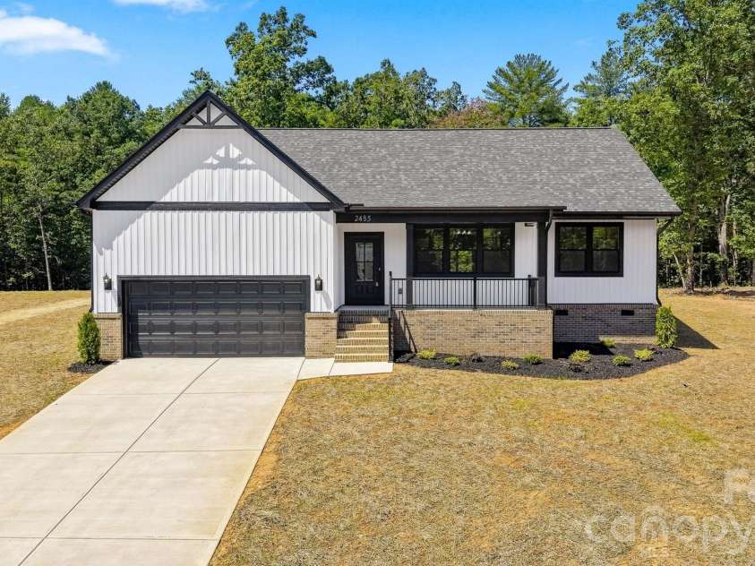 2435 Kimberly Avenue, Morganton, NC 28655.  MLS# CAR4378772, YatesRealty ID 26847. 