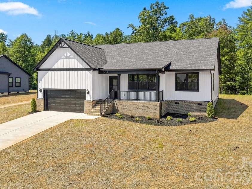 2435 Kimberly Avenue, Morganton, NC 28655.  MLS# CAR4378772, YatesRealty ID 26847. 
