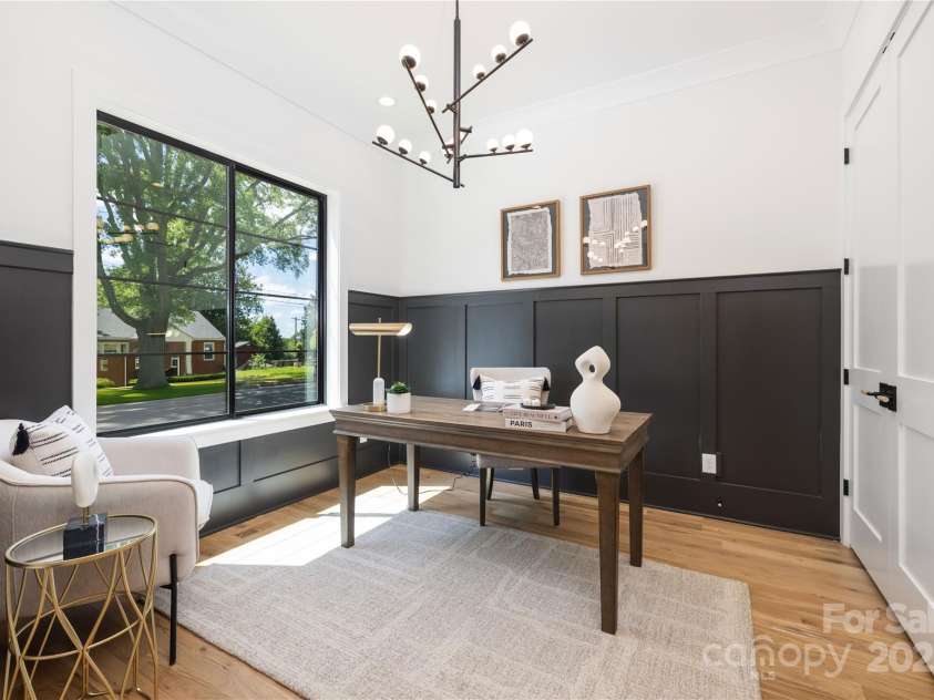 550 Cama Street, Charlotte, NC 28217.  MLS# CAR4263773, YatesRealty ID 26847. 