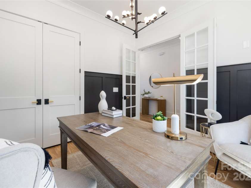 550 Cama Street, Charlotte, NC 28217.  MLS# CAR4263773, YatesRealty ID 26847. 