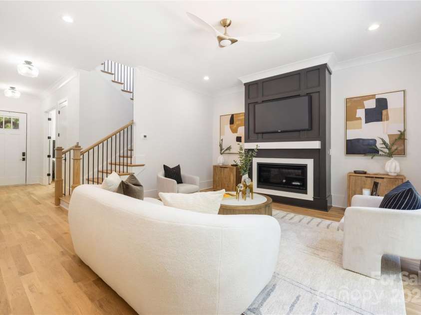 550 Cama Street, Charlotte, NC 28217.  MLS# CAR4263773, YatesRealty ID 26847. 