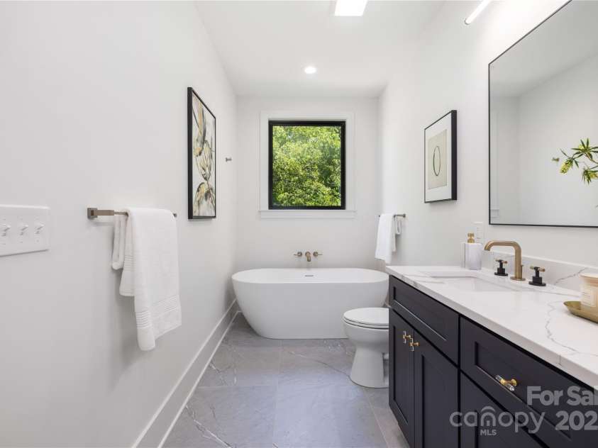 550 Cama Street, Charlotte, NC 28217.  MLS# CAR4263773, YatesRealty ID 26847. 