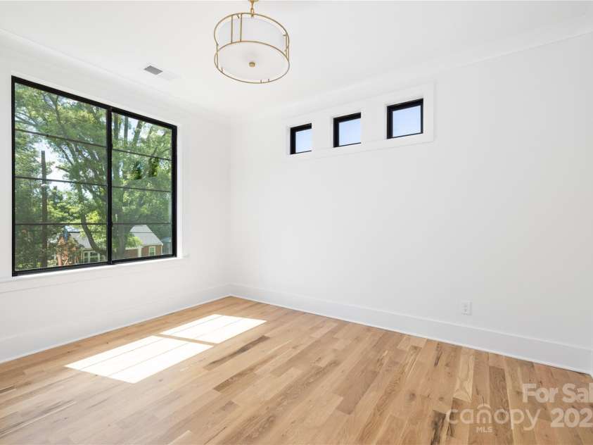 550 Cama Street, Charlotte, NC 28217.  MLS# CAR4263773, YatesRealty ID 26847. 