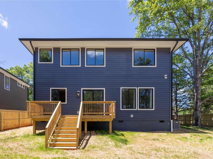 554 Cama Street, Charlotte, NC 28217.  MLS# CAR4250828, YatesRealty ID 26848. 