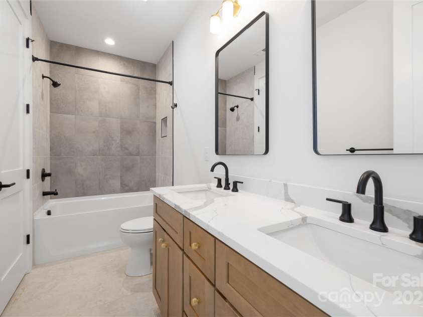554 Cama Street, Charlotte, NC 28217.  MLS# CAR4250828, YatesRealty ID 26848. 
