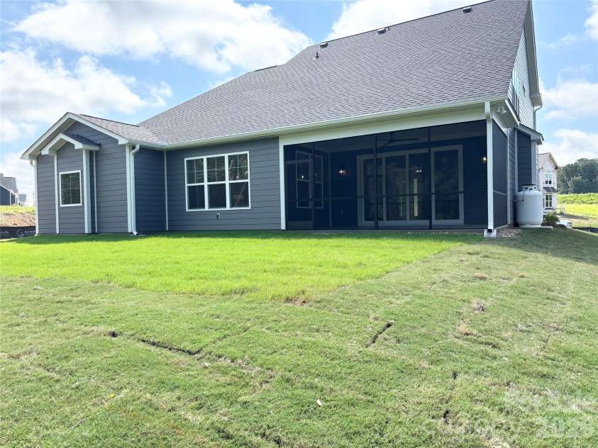 6823 Glen Abbey Lane, Mount Pleasant, NC 28124.  MLS# CAR4379653, YatesRealty ID 26849. 