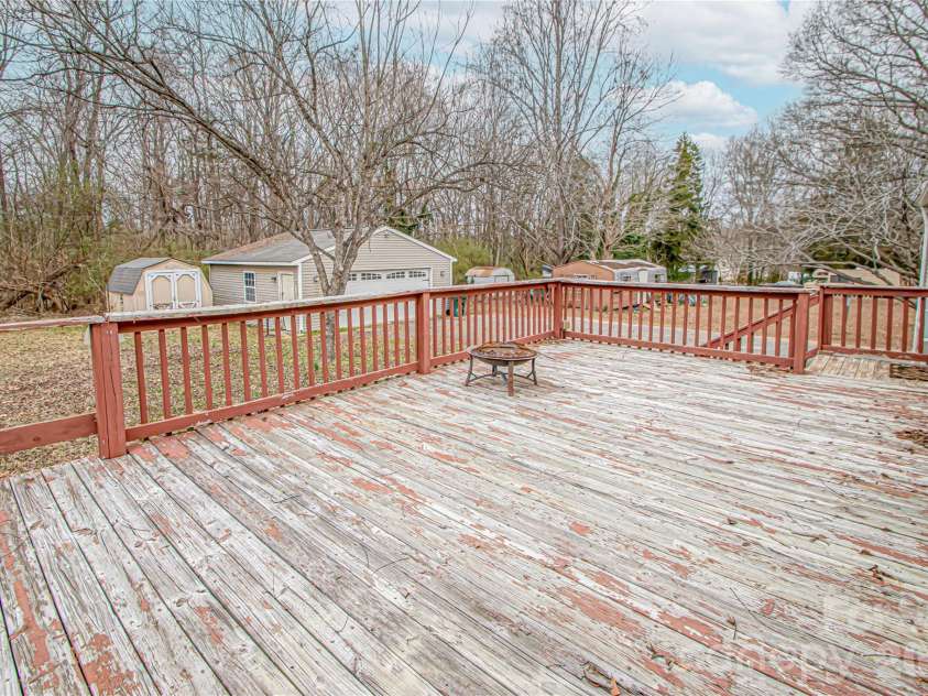 2345 Kingsburry Road, York, SC 29745.  MLS# CAR4339959, YatesRealty ID 2685. 