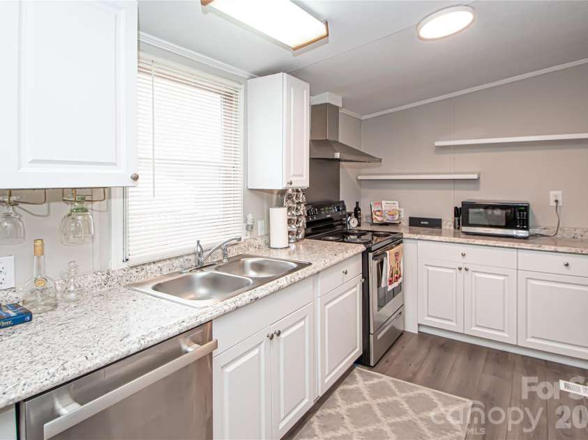 2345 Kingsburry Road, York, SC 29745.  MLS# CAR4339959, YatesRealty ID 2685. 